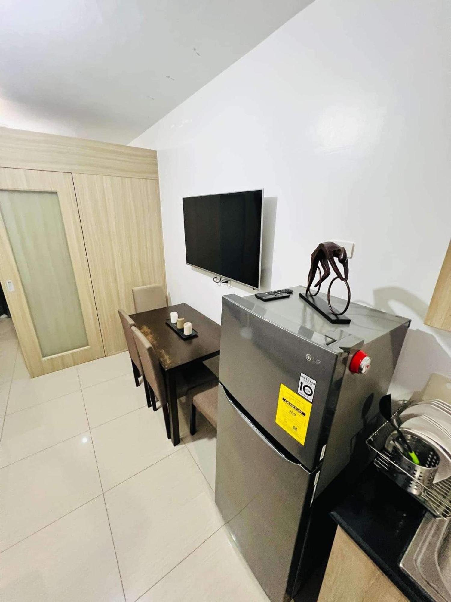 מנילה Shore 1 & 3 Residences Moa 1Br With Balcony By Darpm מראה חיצוני תמונה